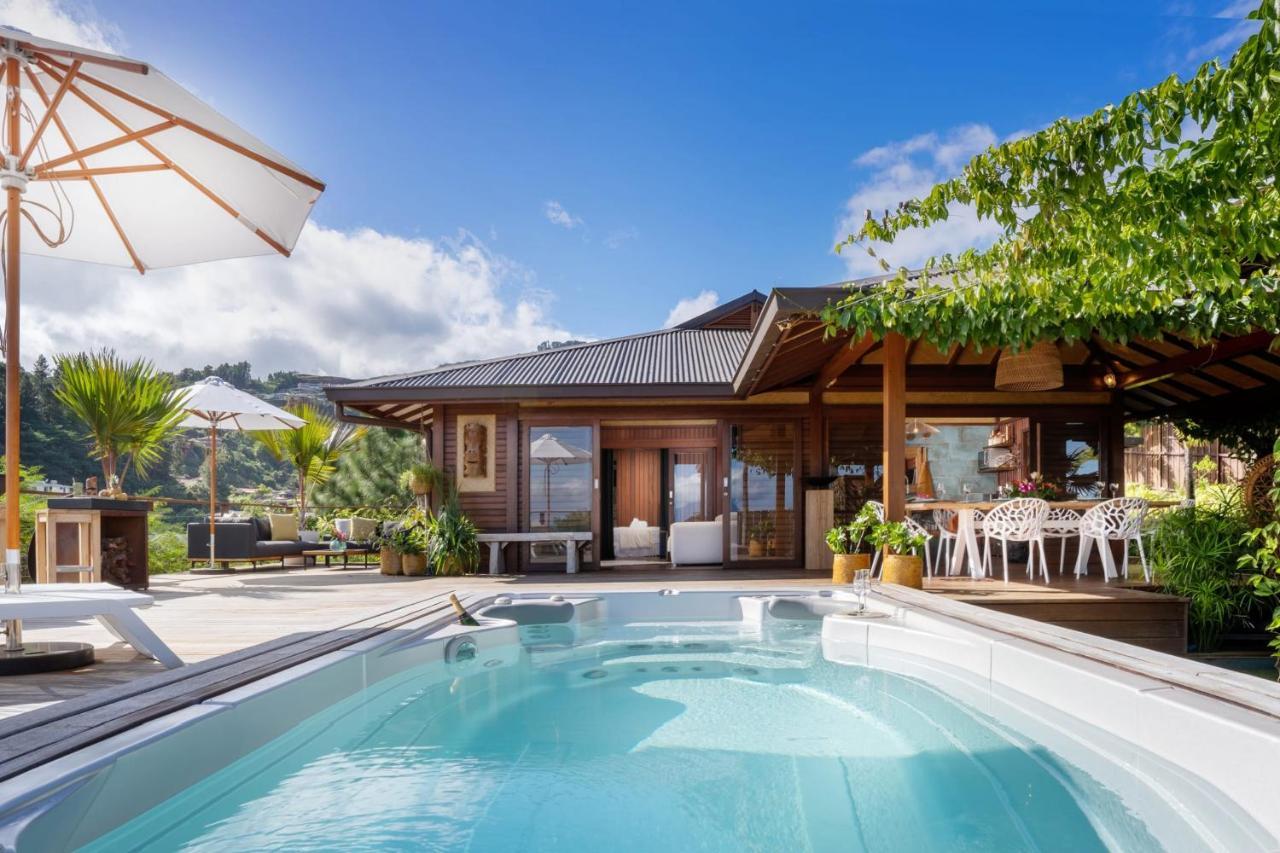 Villa Manuiti, Balinese Luxury Home - Private Swim Spa, Ocean View - Ofyr Bbq - Koi Pond プナアウィア エクステリア 写真