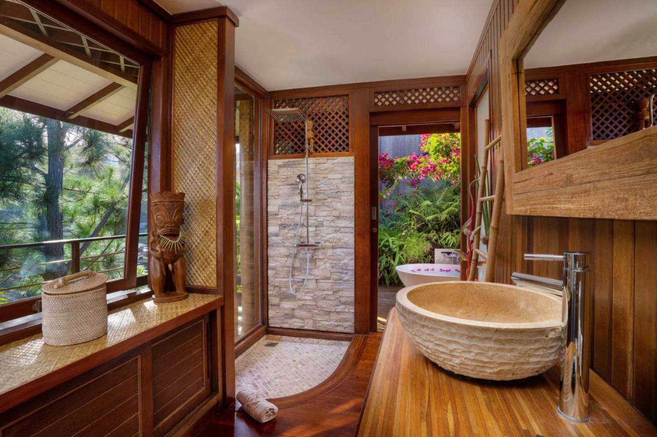 Villa Manuiti, Balinese Luxury Home - Private Swim Spa, Ocean View - Ofyr Bbq - Koi Pond プナアウィア エクステリア 写真