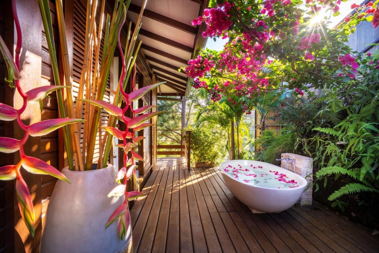 Villa Manuiti, Balinese Luxury Home - Private Swim Spa, Ocean View - Ofyr Bbq - Koi Pond プナアウィア エクステリア 写真
